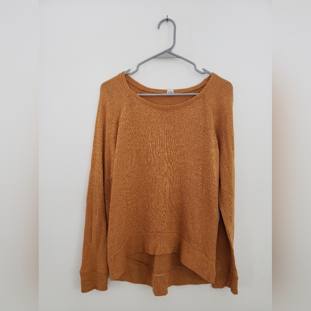 Old Navy Dark Yellow Sweater. Size Small. High low hem.